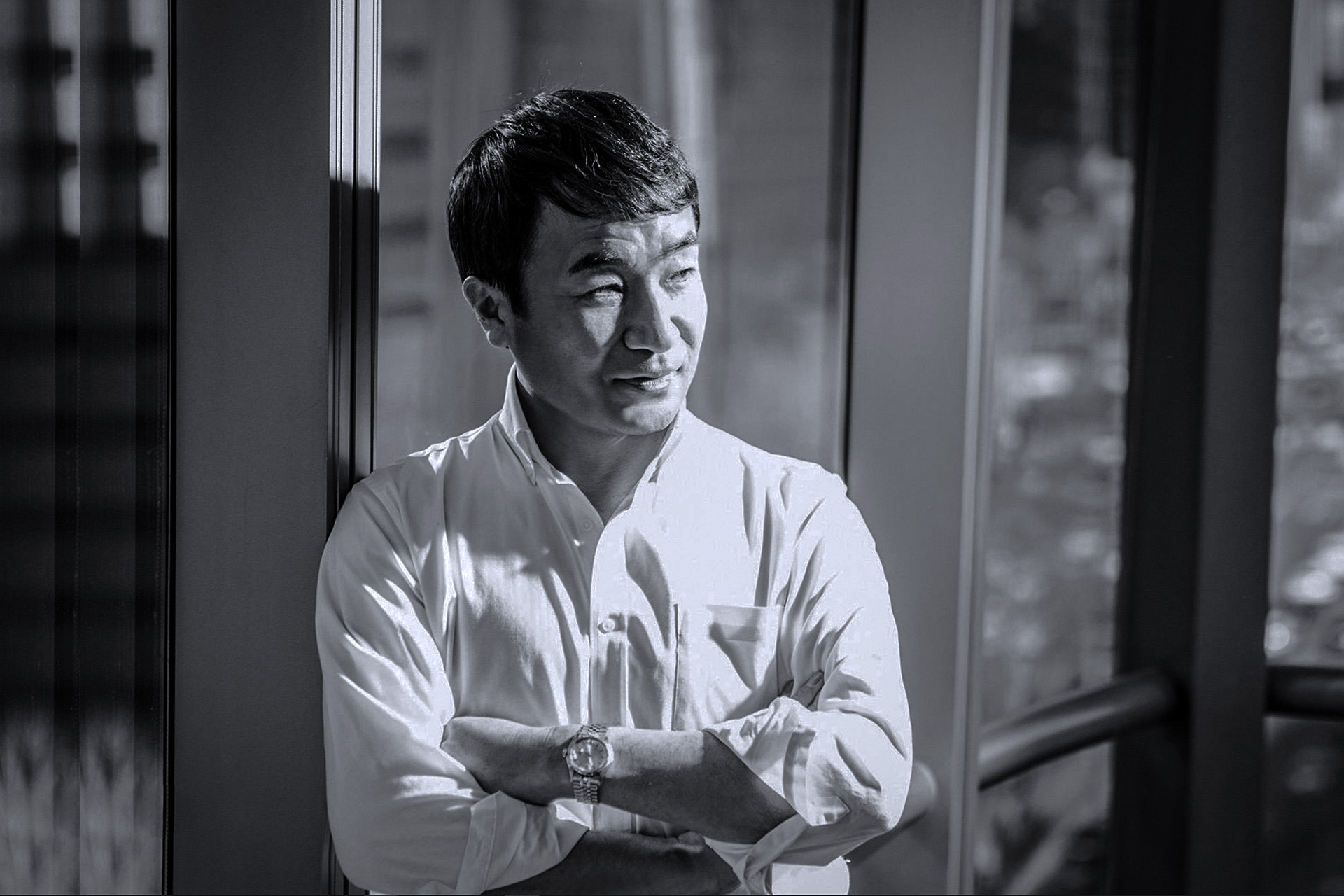 CEO 비즈니스 프로필 사진 – 신뢰감 있는 사진은 없다