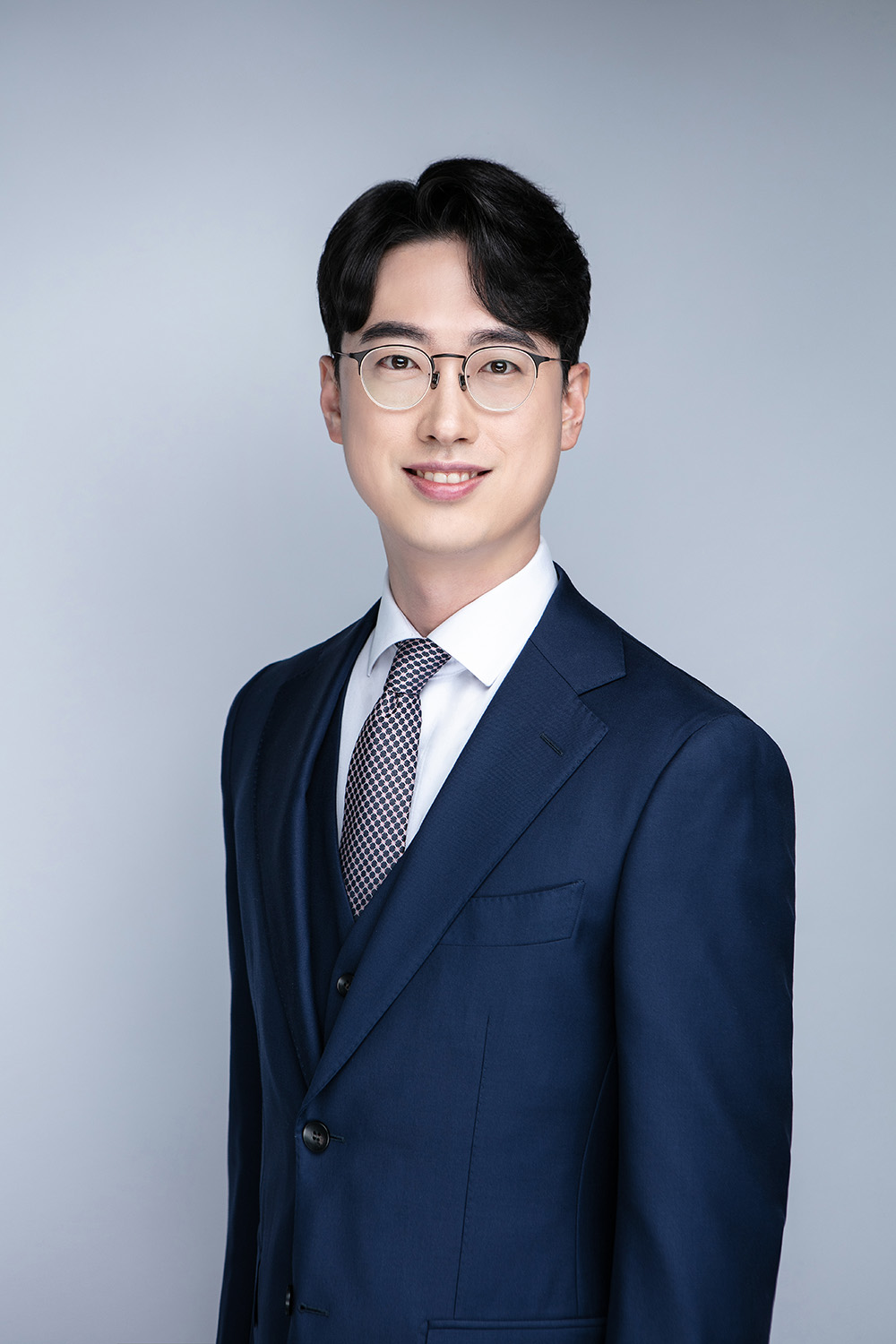 TAX ACCOUNTANT